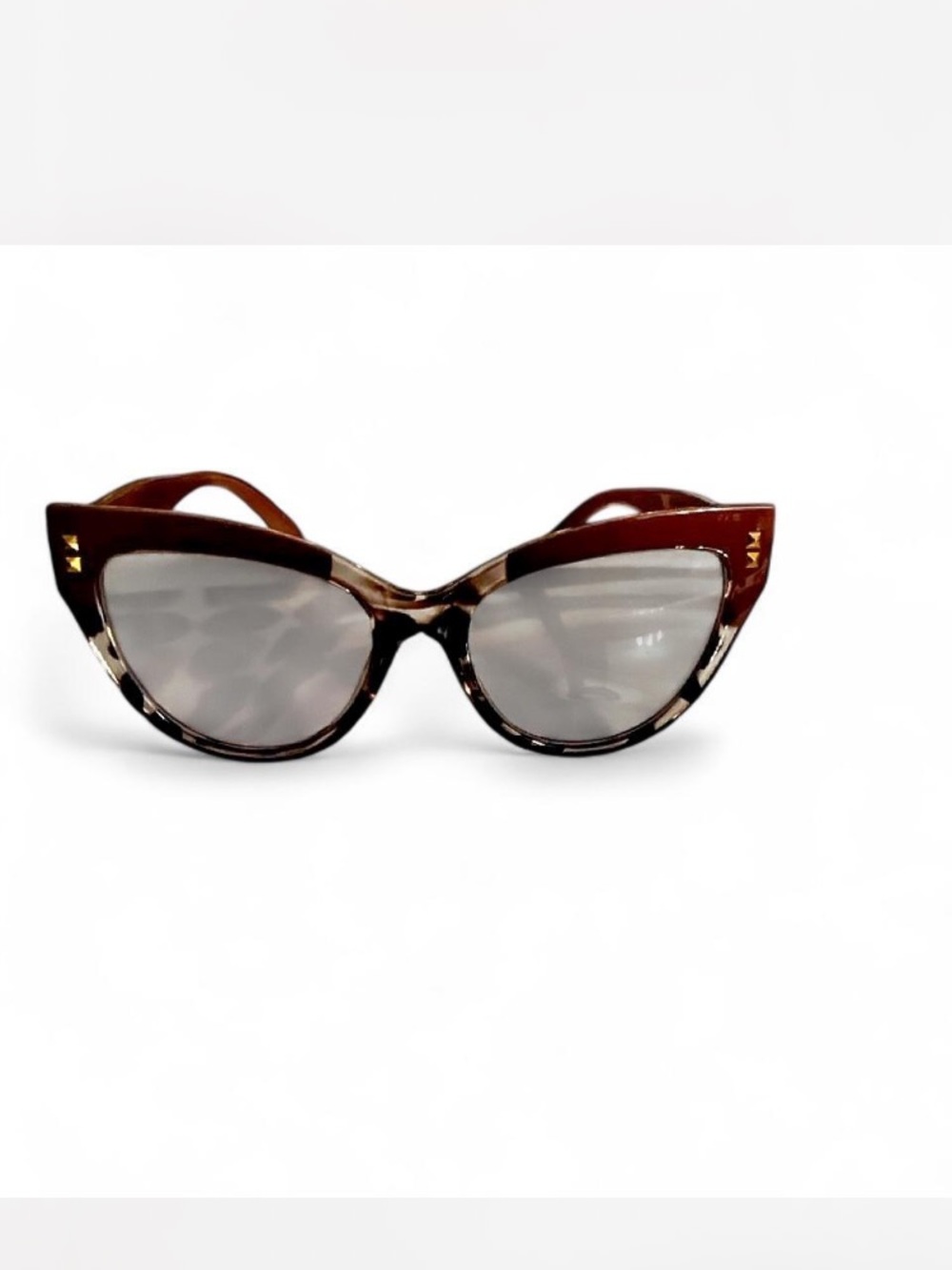 Women's Cat-Eye readers  in Brown Tortoise with Gold Studs